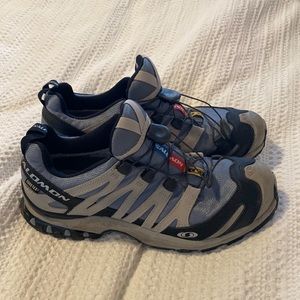Salomon goretex shoes